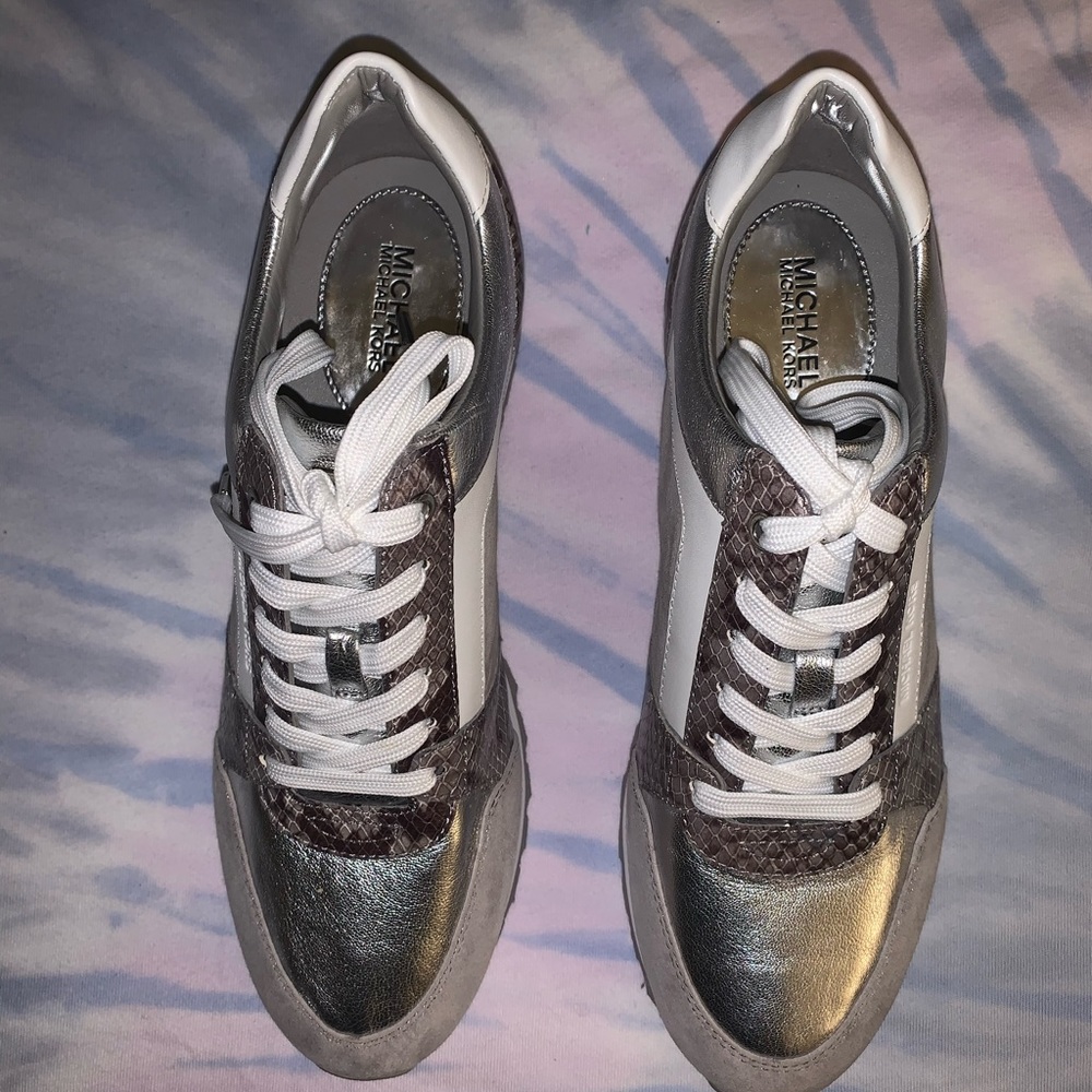 MK ALLIE TRAINER SNEAKERS - Picture 2 of 5